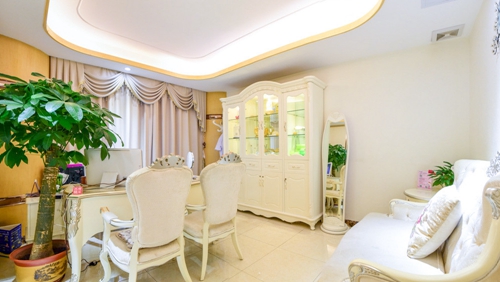 三、佛山曙光金子口腔科怎么样？团队+贴心服务