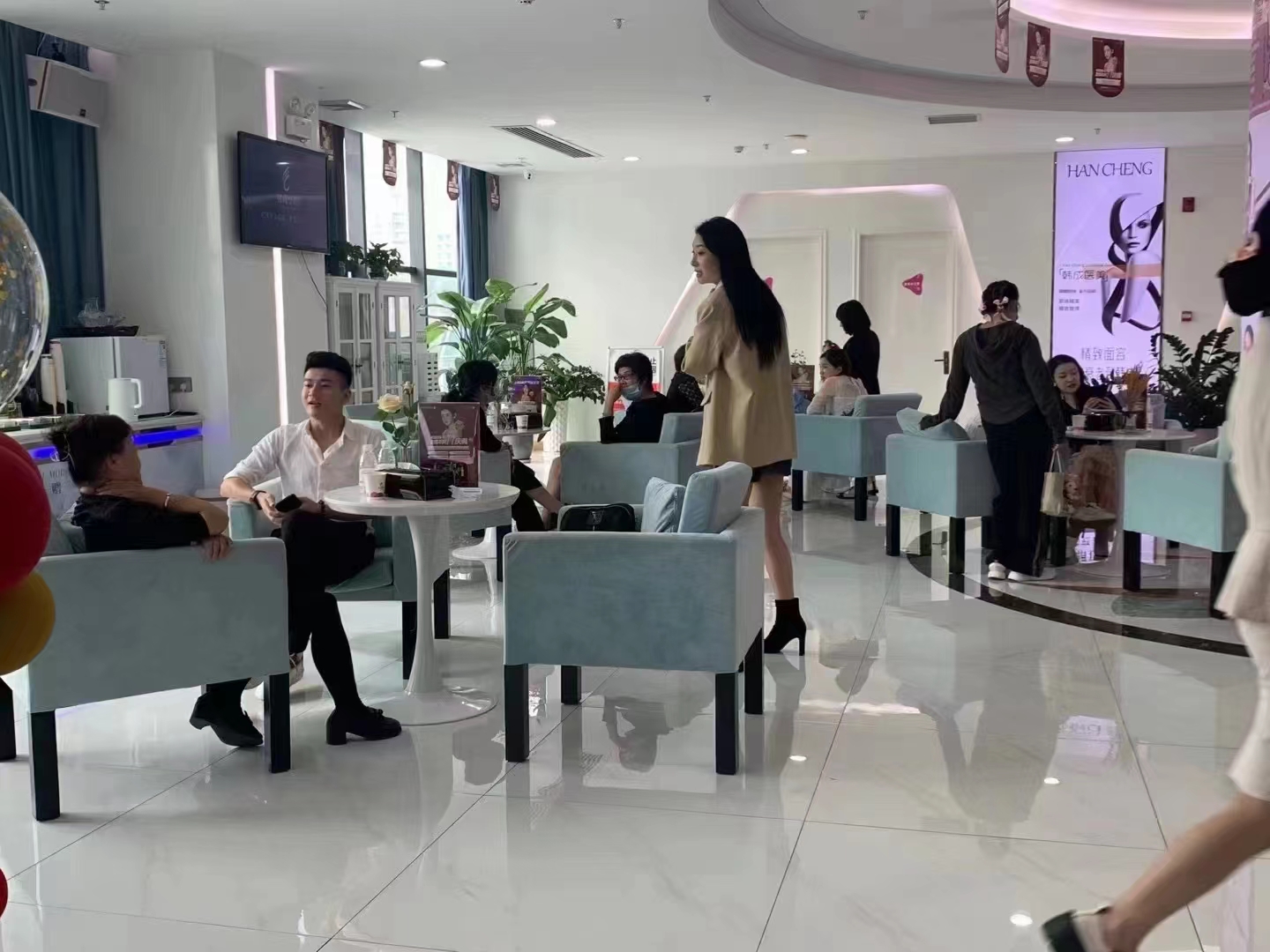 六、南宁韩成医疗美容门诊部